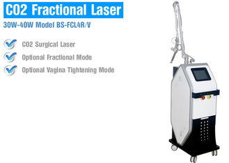 Máquina fraccionaria del laser del CO2 del retiro de topo, máquina del laser del CO2 para las cicatrices del acné