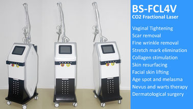 Máquina fraccionaria del laser del CO2 de la alta energía para el retiro de la cicatriz de la piel/el tratamiento del acné