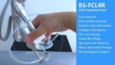 Máquina fraccionaria del laser del CO2 del dióxido de carbono para el tratamiento de la cicatriz de la piel