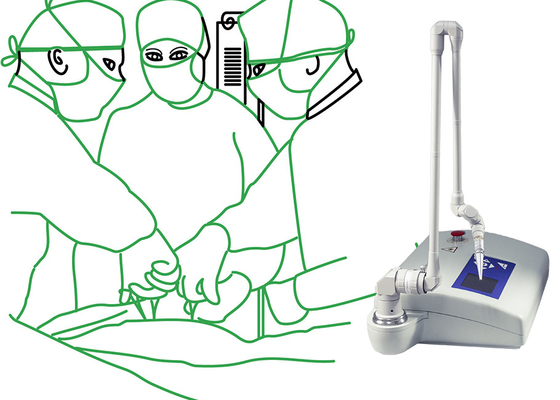 Radio de trabajo portátil del poder 15W el 110cm del CO2 de la máquina fraccionaria quirúrgica veterinaria del laser
